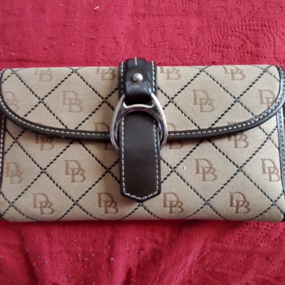 Dooney and Boutke Wallet